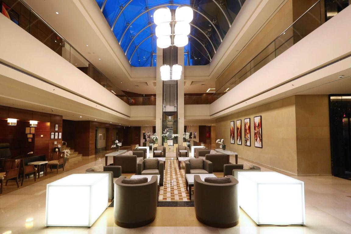 Ramada Plaza by Wyndham Beirut Raouche، بيروت  | حجز الفنادق بأفضل الأسعار والعروض - سندباد لکل رحلاتک