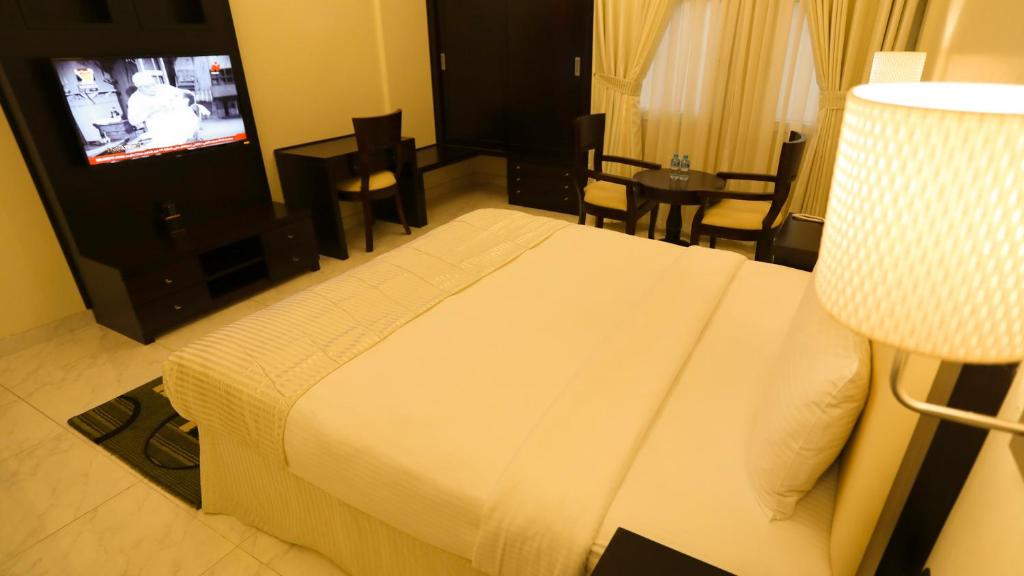 Remas Hotel Suites - Al Khoudh | حجز الفنادق بأفضل الأسعار والعروض - سندباد لکل رحلاتک