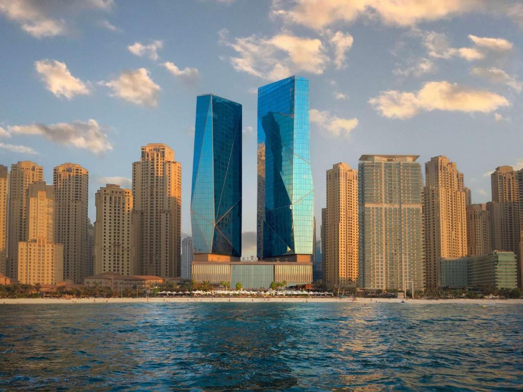 ريكسوس بريميوم دبي جيه بي آر، دبي  | حجز الفنادق بأفضل الأسعار والعروض - سندباد لکل رحلاتک