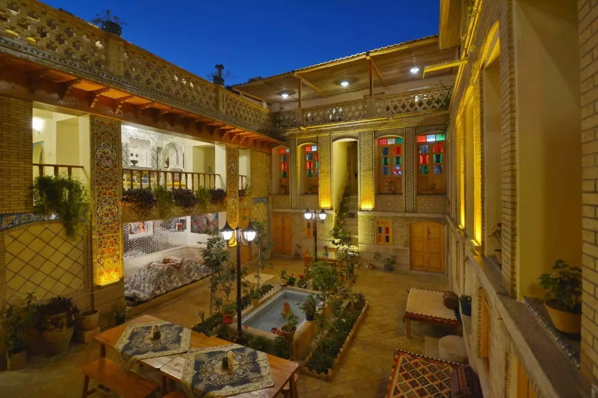 hotel Homayouni House | 0 Stars 