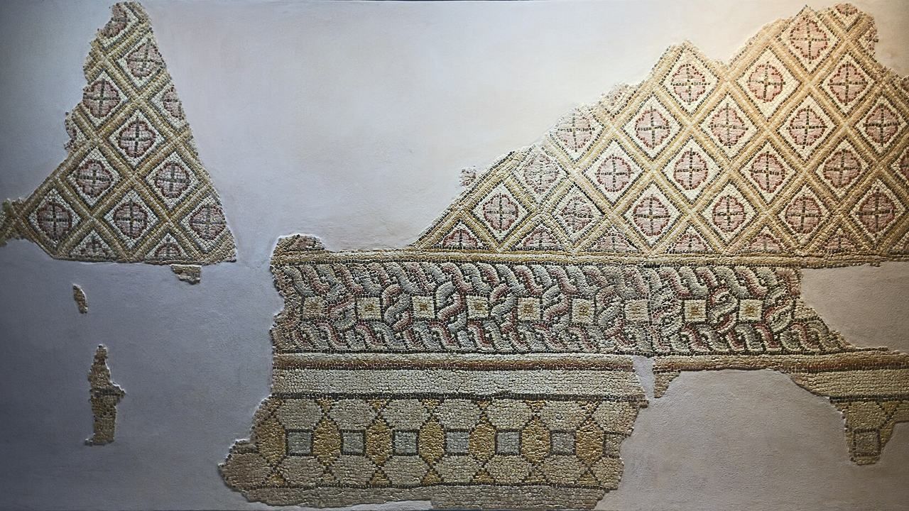Fourth-century geometric mosaic discovered at Dülük Ancient City in Gaziantep