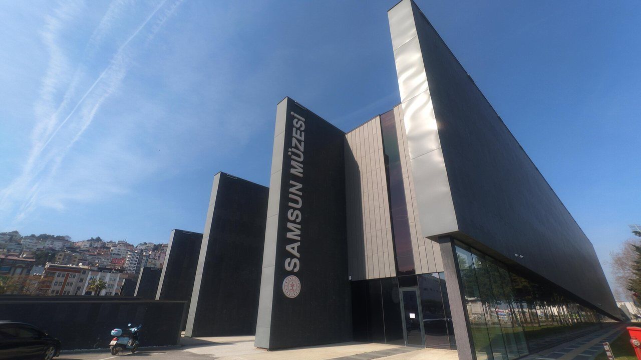 Modern exterior of Samsun Museum in Türkiye